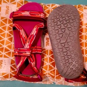 Children's new Teva sandals